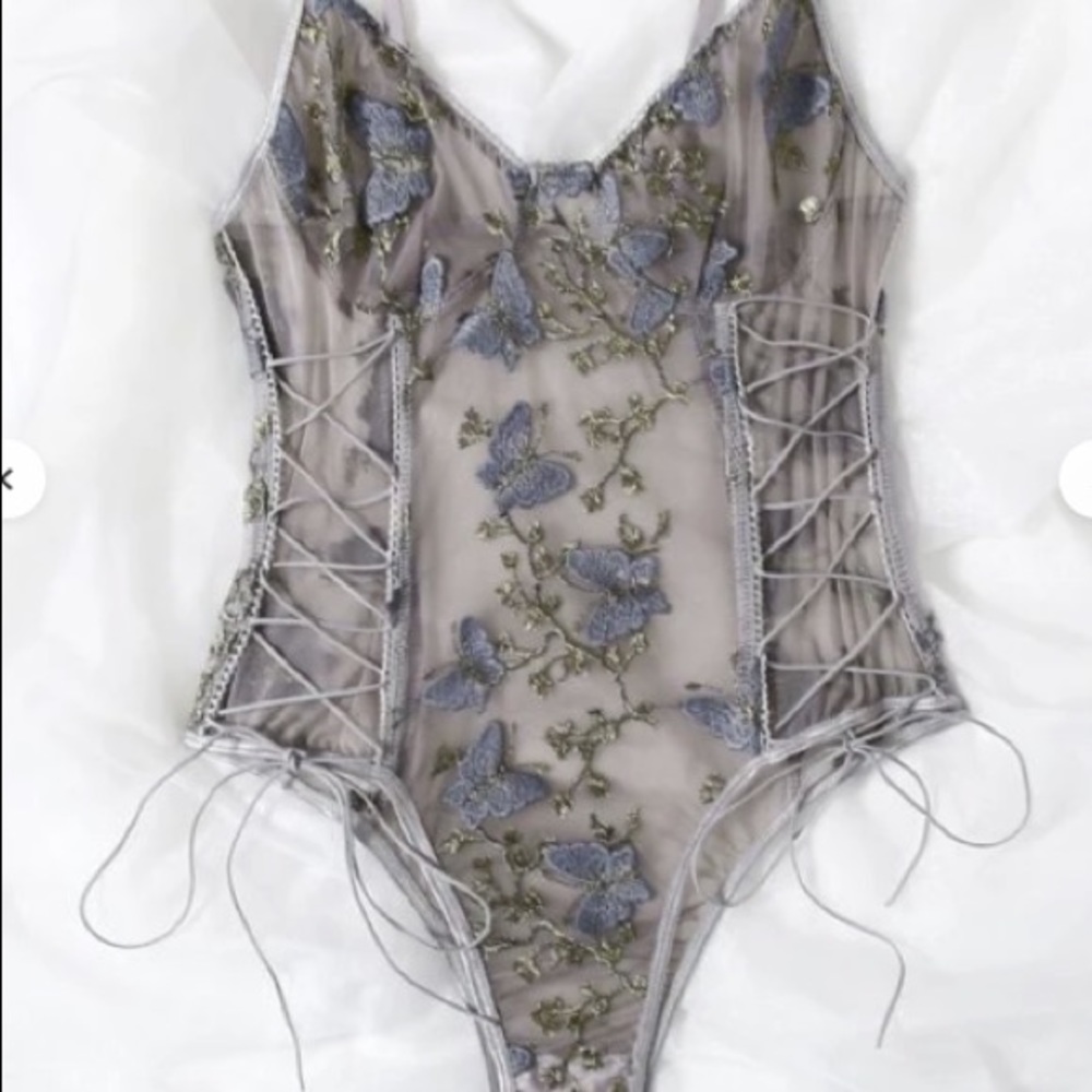 NWT Sexy Grey lace-up teddy